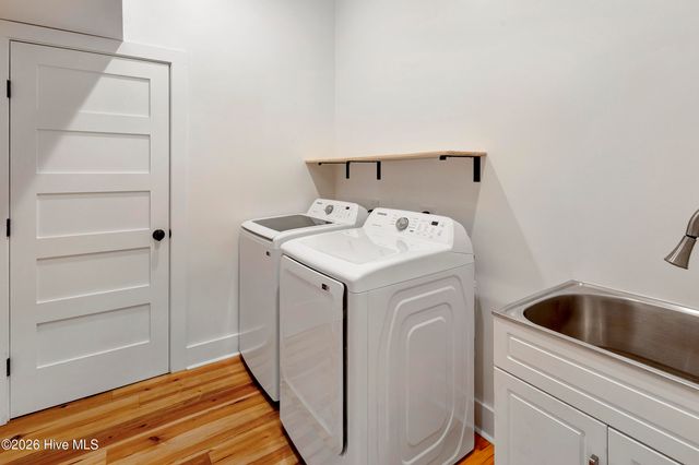 5709 E Landing Court, Emerald Isle, NC 28594