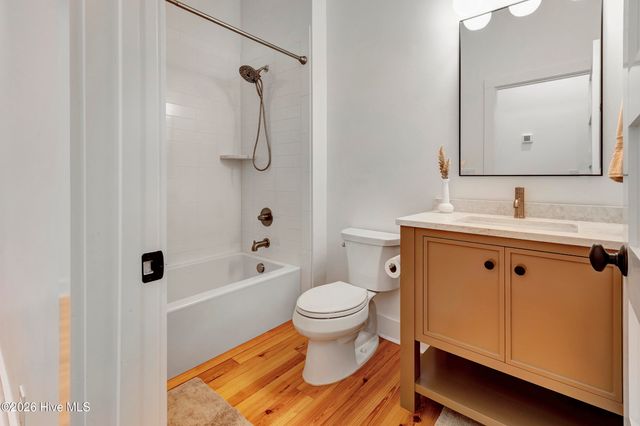 5709 E Landing Court, Emerald Isle, NC 28594