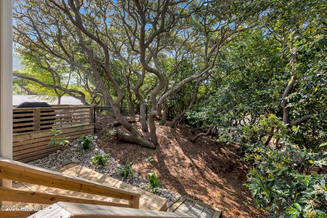 5709 E Landing Court, Emerald Isle, NC 28594