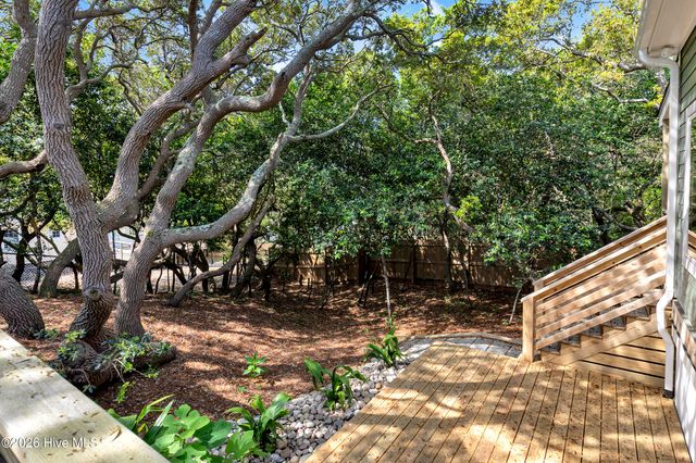 5709 E Landing Court, Emerald Isle, NC 28594