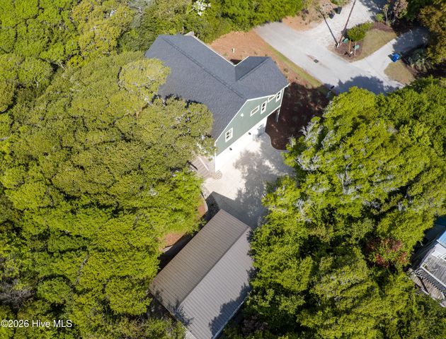 5709 E Landing Court, Emerald Isle, NC 28594