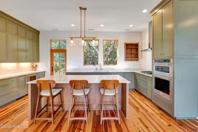 5709 E Landing Court, Emerald Isle, NC 28594