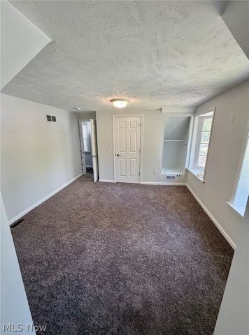 7488 Southwood Road, Mentor, OH 44060