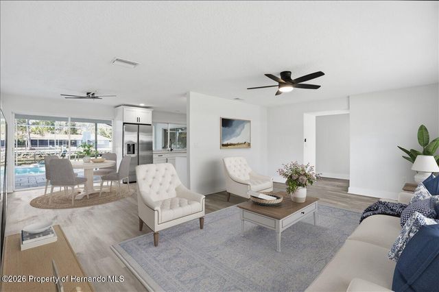 3708 N Hiawatha Terrace, Crystal River, FL 34428