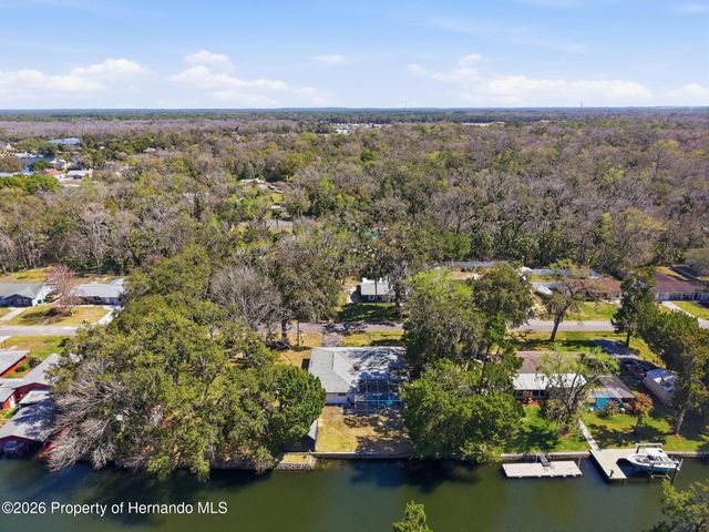 3708 N Hiawatha Terrace, Crystal River, FL 34428