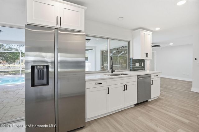 3708 N Hiawatha Terrace, Crystal River, FL 34428