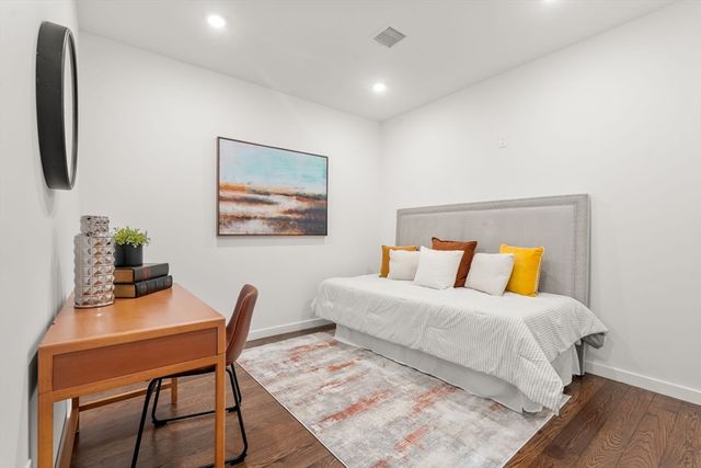 267 Old Colony 509, Boston, MA 02127