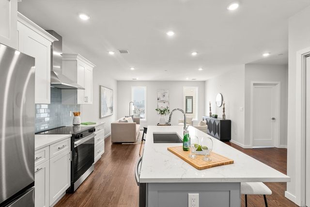 267 Old Colony 509, Boston, MA 02127