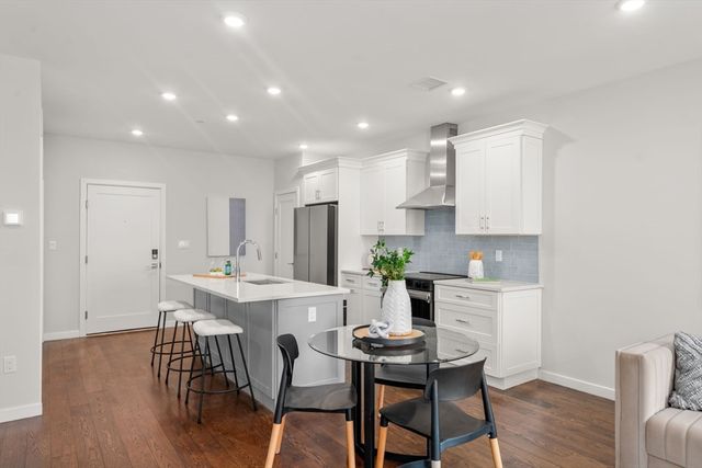 267 Old Colony 509, Boston, MA 02127