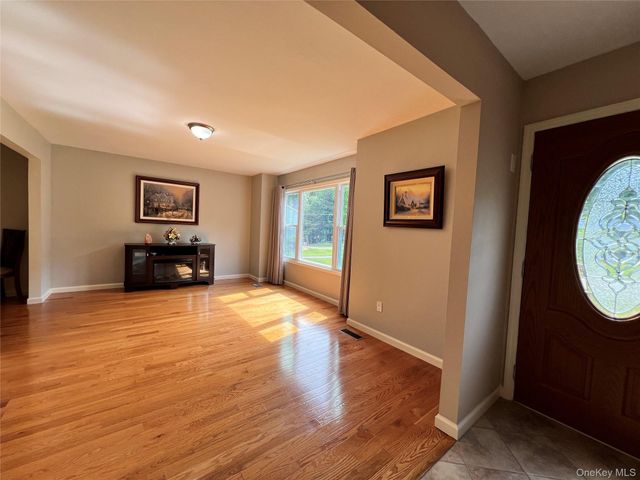 50 Raker Road, Poughkeepsie, NY 12603