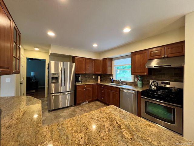 50 Raker Road, Poughkeepsie, NY 12603