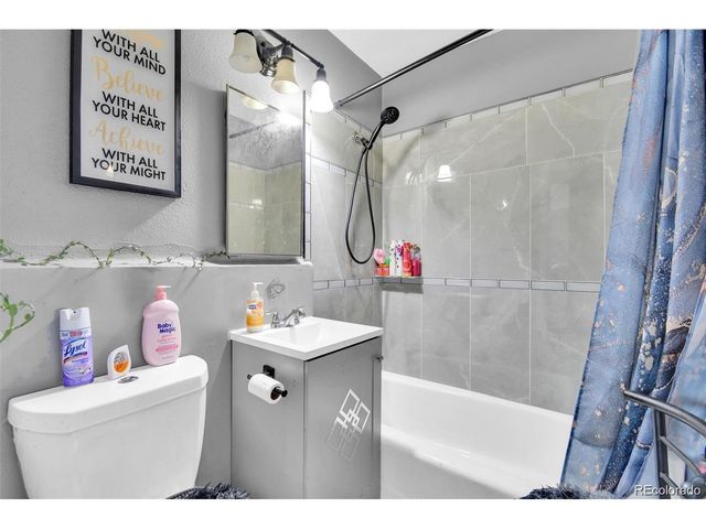 2921 Jasmine St, Denver, CO 80207