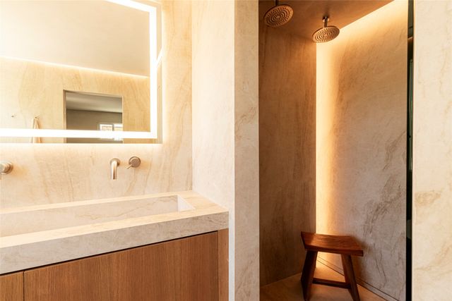 2115 Calle Azulejo, Santa Fe, NM 87505