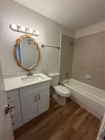 11520 WESTWOOD 527, Orlando, FL 32821