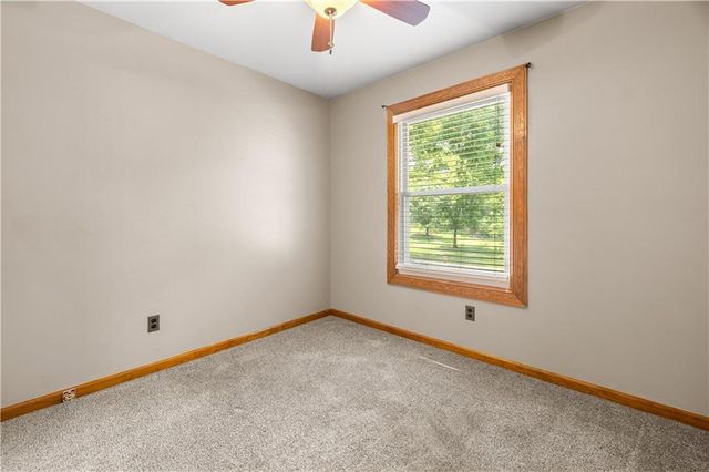 8925 Gillette Street, Lenexa, KS 66215