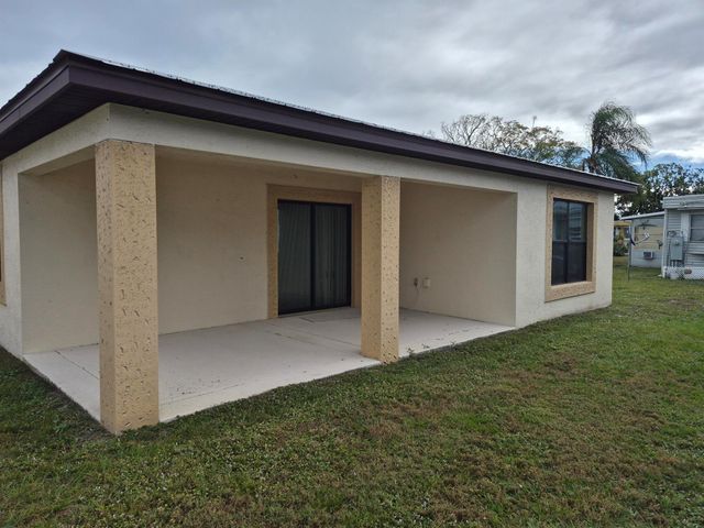 31 S Alhambra Lane, Port St Lucie, FL 34952