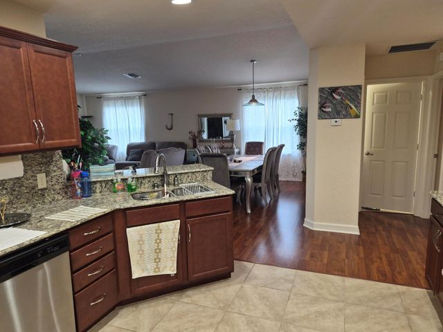 31 S Alhambra Lane, Port St Lucie, FL 34952