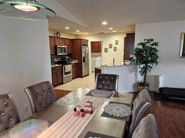 31 S Alhambra Lane, Port St Lucie, FL 34952