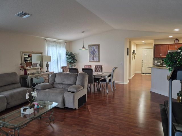 31 S Alhambra Lane, Port St Lucie, FL 34952