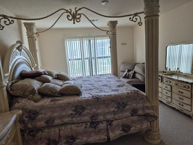 31 S Alhambra Lane, Port St Lucie, FL 34952