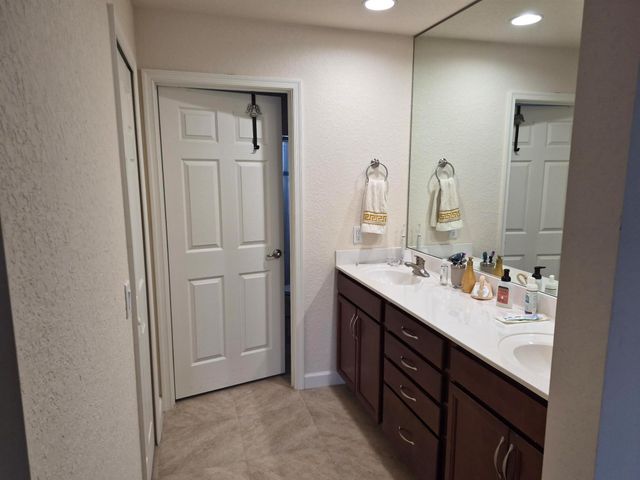 31 S Alhambra Lane, Port St Lucie, FL 34952