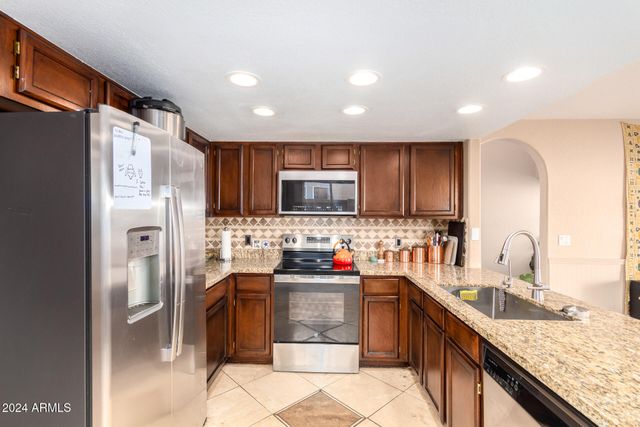 1836 N STAPLEY Drive 102, Mesa, AZ 85203