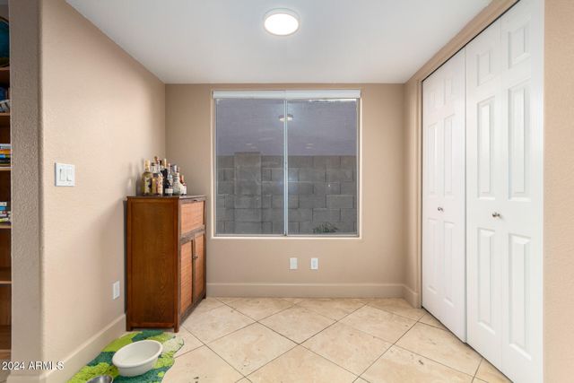 1836 N STAPLEY Drive 102, Mesa, AZ 85203