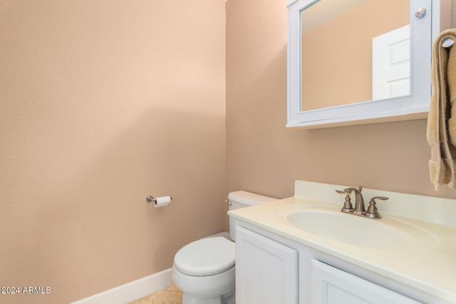 1836 N STAPLEY Drive 102, Mesa, AZ 85203