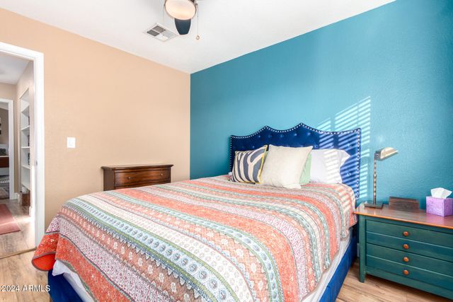 1836 N STAPLEY Drive 102, Mesa, AZ 85203