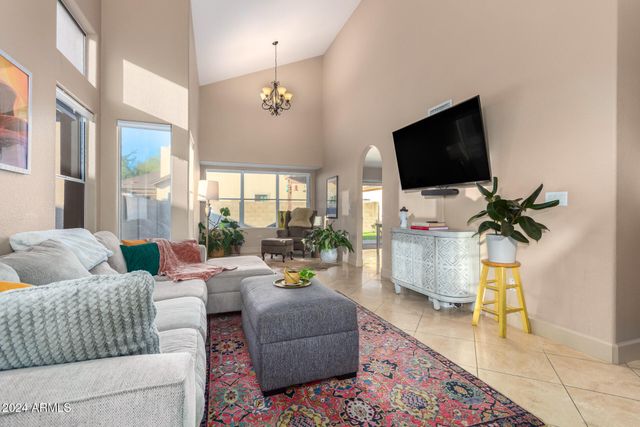 1836 N STAPLEY Drive 102, Mesa, AZ 85203