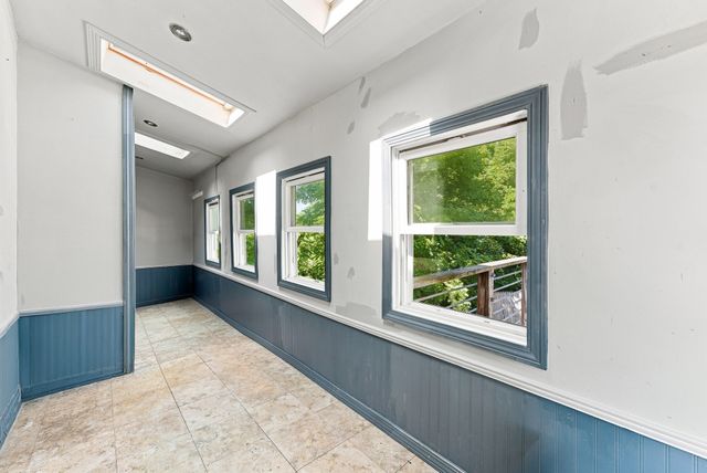 28 Tremont St, Athol, MA 01331