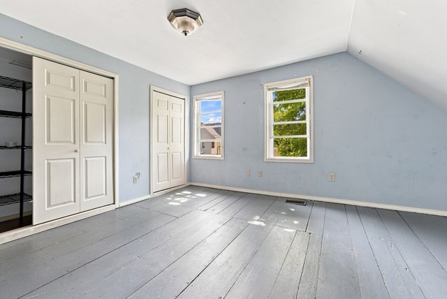 28 Tremont St, Athol, MA 01331