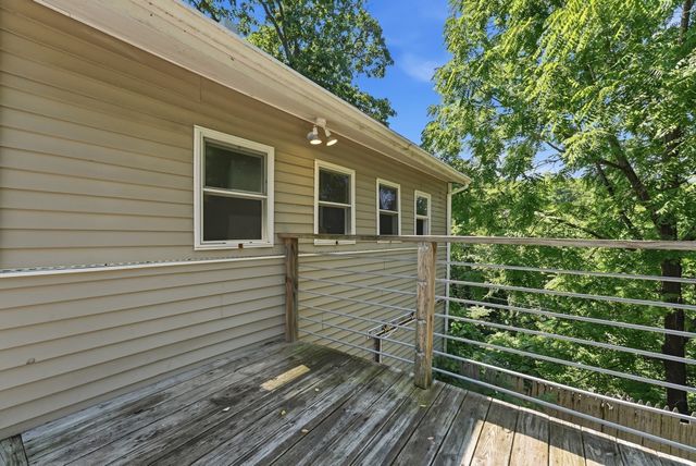 28 Tremont St, Athol, MA 01331