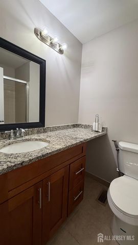 58 CANTERBURY Circle, Franklin, NJ 08873