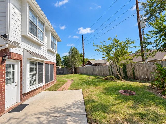 6927 Springcrest Court, Sugar Land, TX 77479