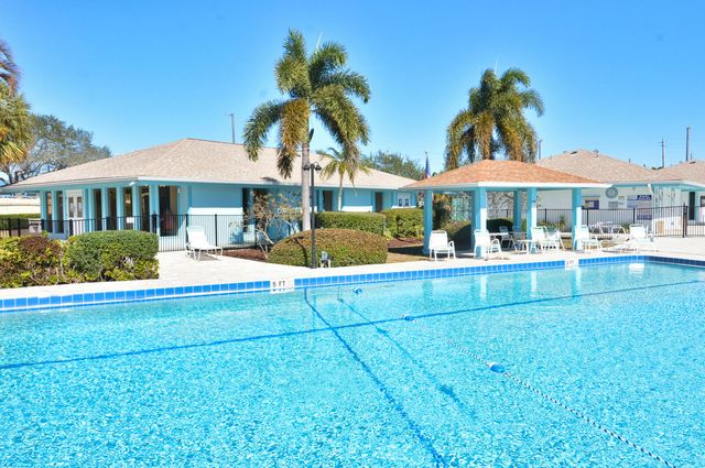 1555 NE Beacon Drive Apt 1006, Jensen Beach, FL 34957