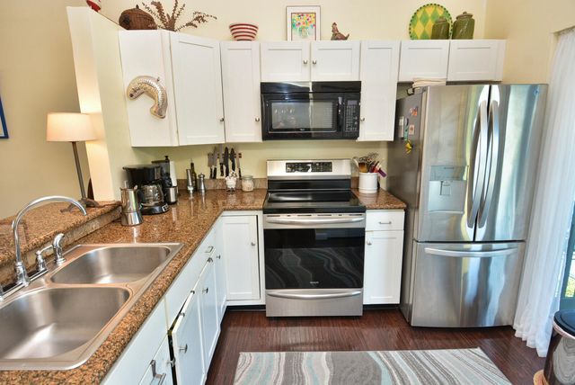 1555 NE Beacon Drive Apt 1006, Jensen Beach, FL 34957