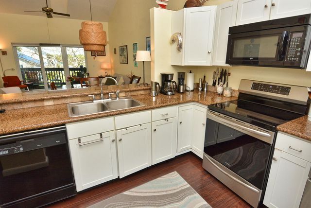 1555 NE Beacon Drive Apt 1006, Jensen Beach, FL 34957