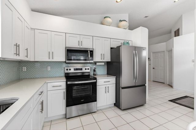 14050 Fair Isle Drive, Delray Beach, FL 33446