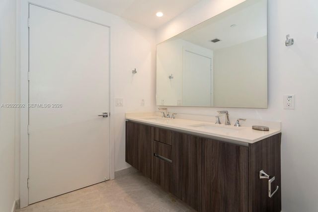 488 NE 18th St 3608, Miami, FL 33132