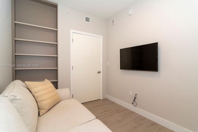 488 NE 18th St 3608, Miami, FL 33132