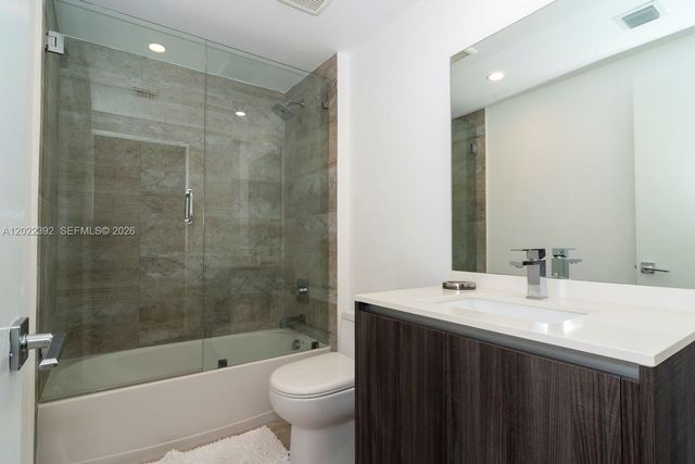 488 NE 18th St 3608, Miami, FL 33132
