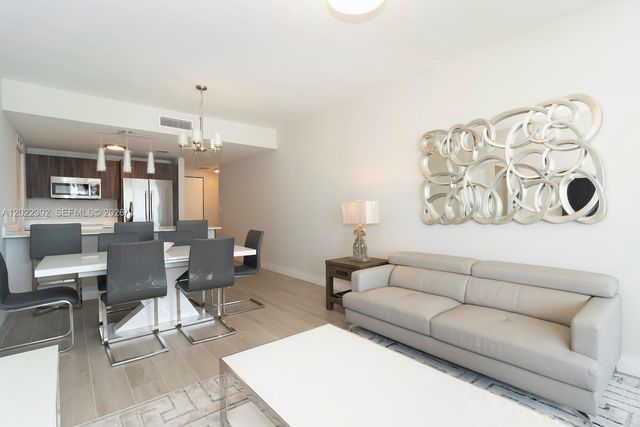 488 NE 18th St 3608, Miami, FL 33132