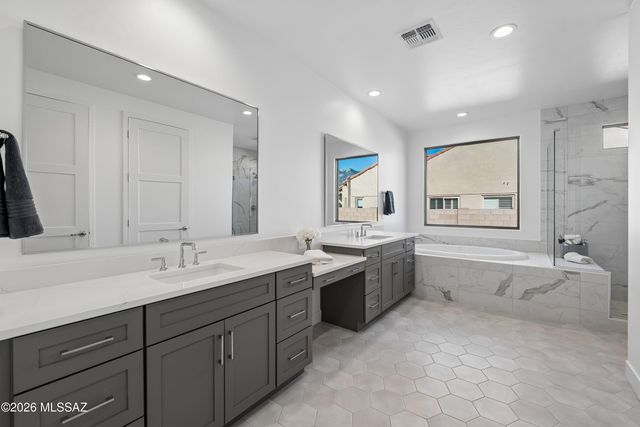 66101 E Cactus Lane, Tucson, AZ 85739
