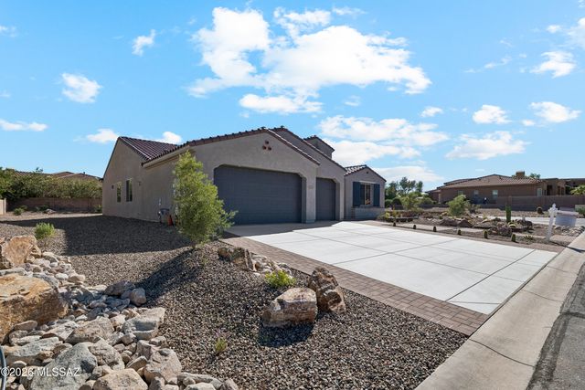 66101 E Cactus Lane, Tucson, AZ 85739
