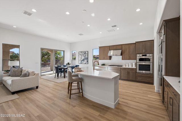 66101 E Cactus Lane, Tucson, AZ 85739