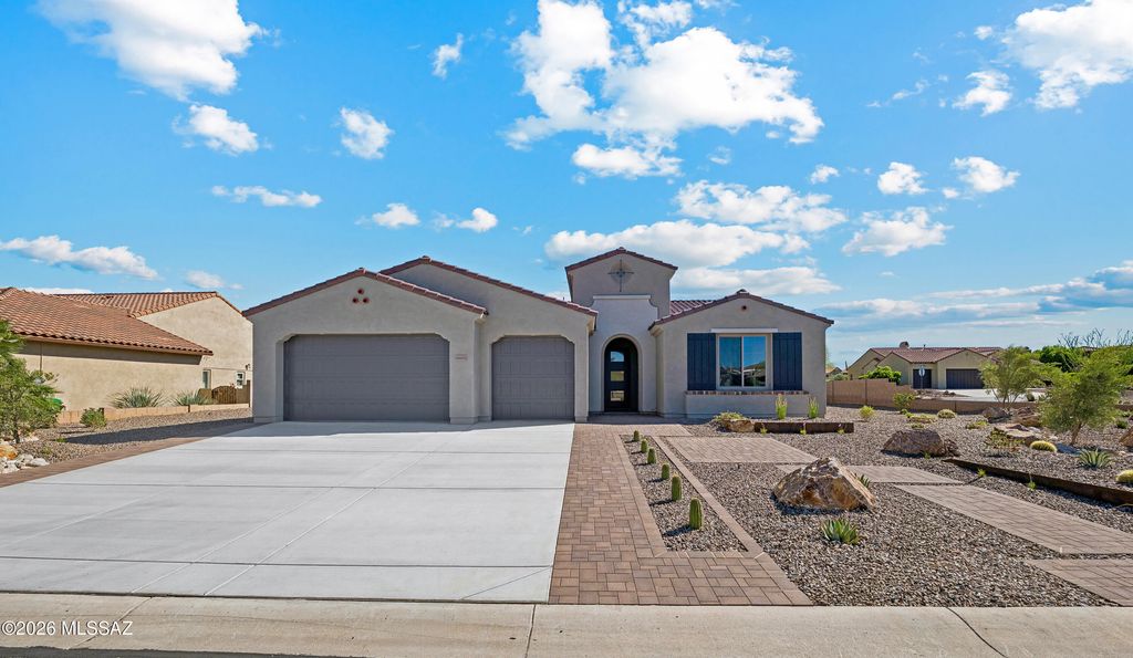 66101 E Cactus Lane, Tucson, AZ 85739