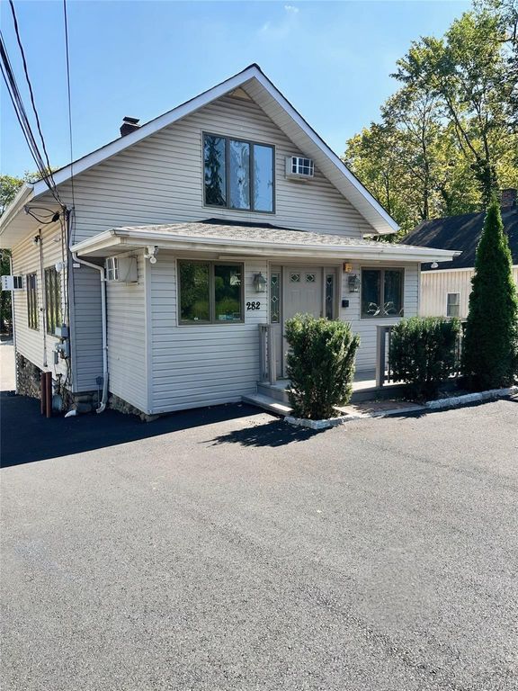 282 N Middletown Road, Pearl River, NY 10965 — exterior