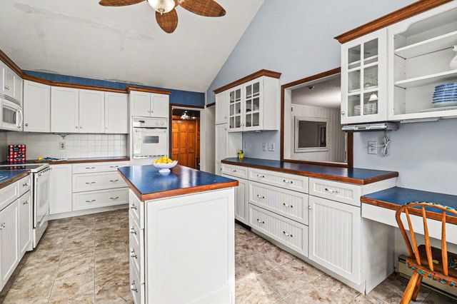 8240 W Stony Lake Road, New Era, MI 49446