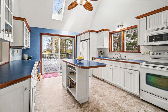 8240 W Stony Lake Road, New Era, MI 49446